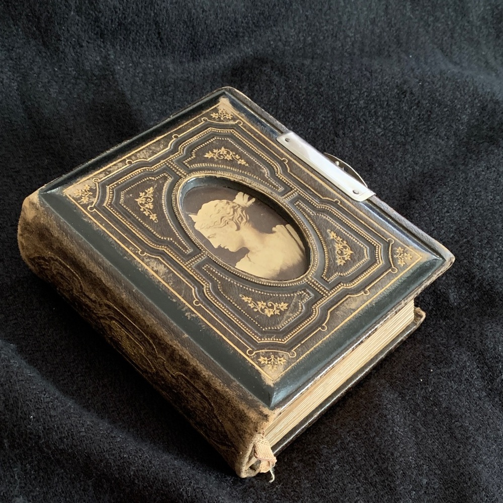 Antique Victorian Tin-Type leather photo album